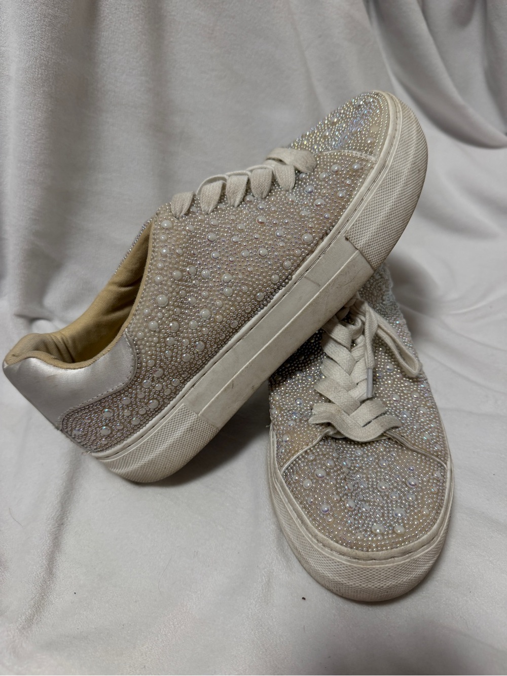 Betsey Johnson Sidny Ivory Pearl Platform Sneakers 7.5